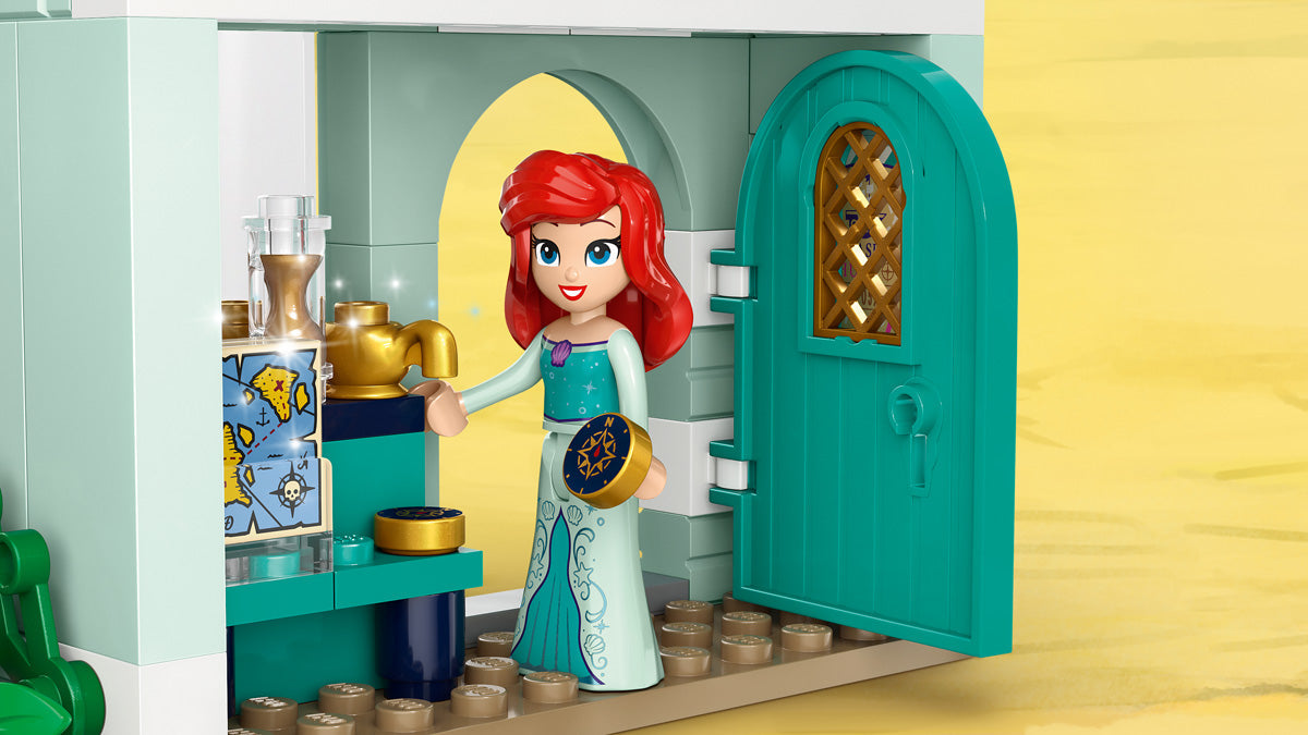LEGO® Disney™ - Pustolovine Disneyjevih princeza na tržnici (43246)