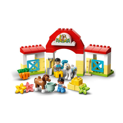 LEGO® DUPLO® - Lóistálló és pónigondozás (10951)