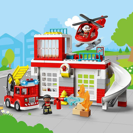 LEGO® DUPLO® - Tűzoltóállomás és helikopter (10970)