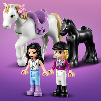 LEGO® Friends - Lovasiskola és utánfutó (41441)