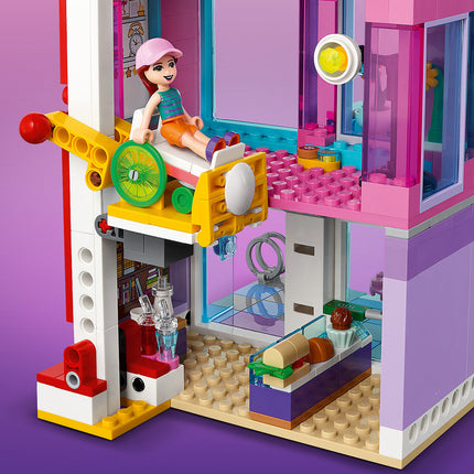 LEGO® Friends - Fő utcai épület (41704)