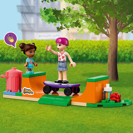 LEGO® Friends - Fő utcai épület (41704)