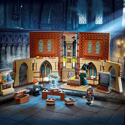 LEGO® Harry Potter™ - Roxfort™ pillanatai: Átváltozástan óra (76382)