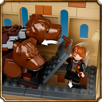 LEGO® Harry Potter™ - Roxfort™: Találkozás Bolyhoskával (76387)