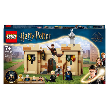 LEGO® Harry Potter™ - Roxfort™: Az első repülőlecke (76395)