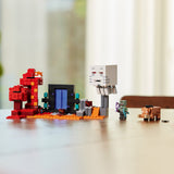 LEGO® Minecraft® - Zasjeda kod portala u Podzemlje (21255)