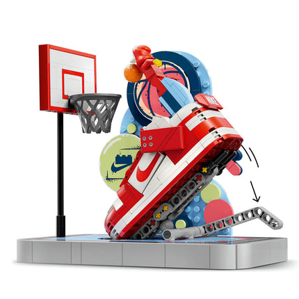 Nike x LEGO Collection (43021)