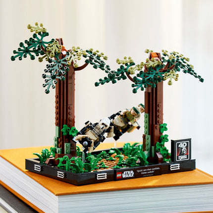 LEGO® Star Wars™ - Endor™ sikló üldözés dioráma (75353)