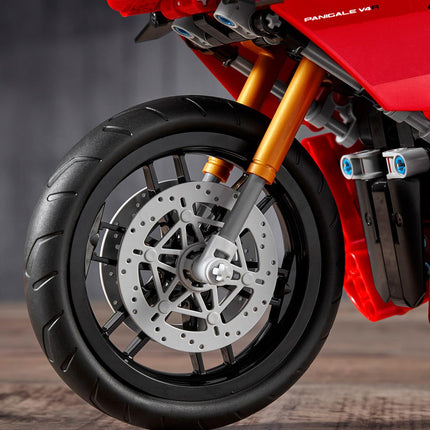 LEGO® Technic - Ducati Panigale V4 R (42107)