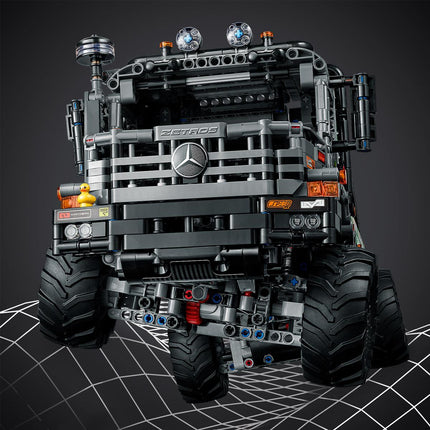 LEGO® Technic - 4x4 Mercedes-Benz Zetros verseny teherautó (42129)